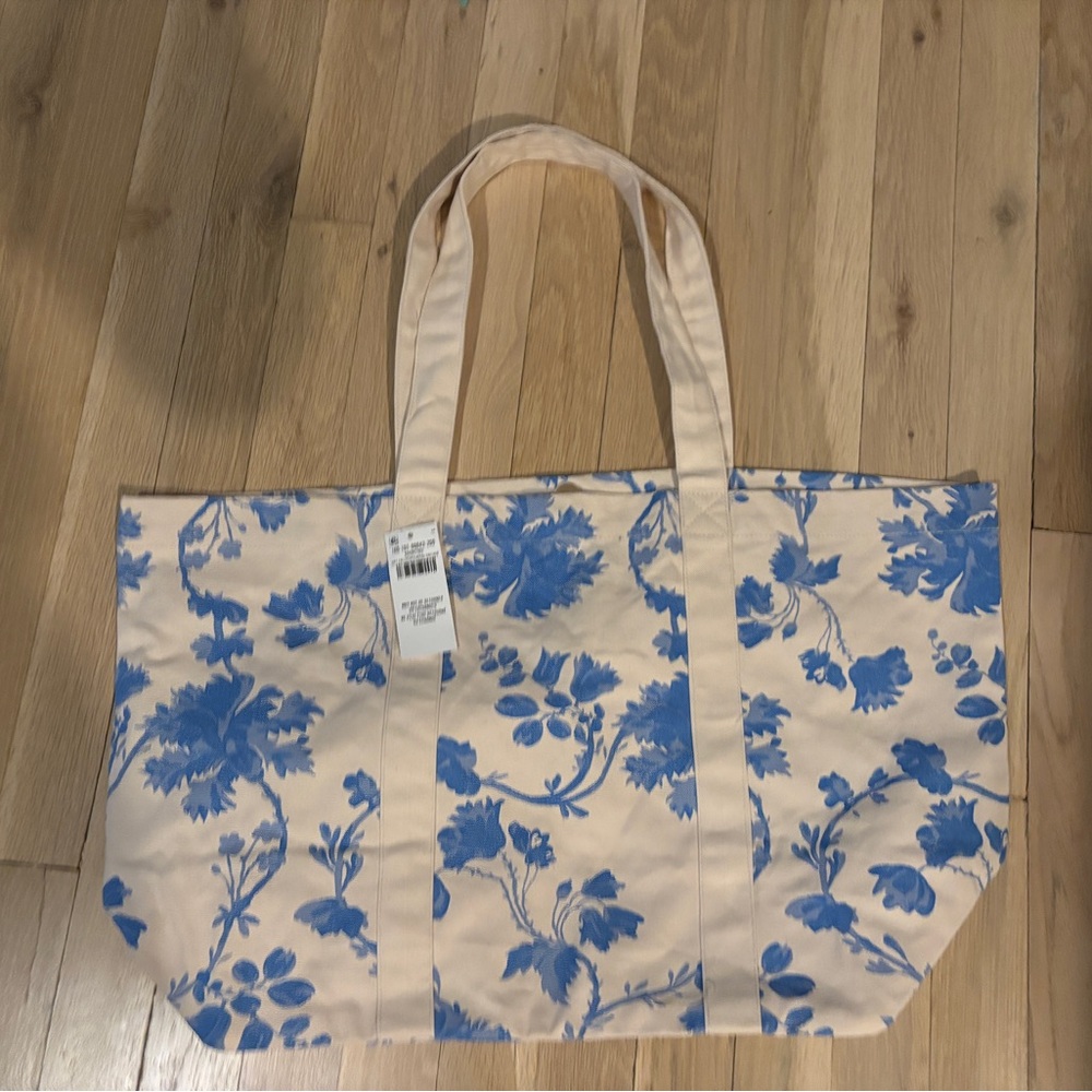 Abercrombie & Fitch Floral Tote Bag NWT